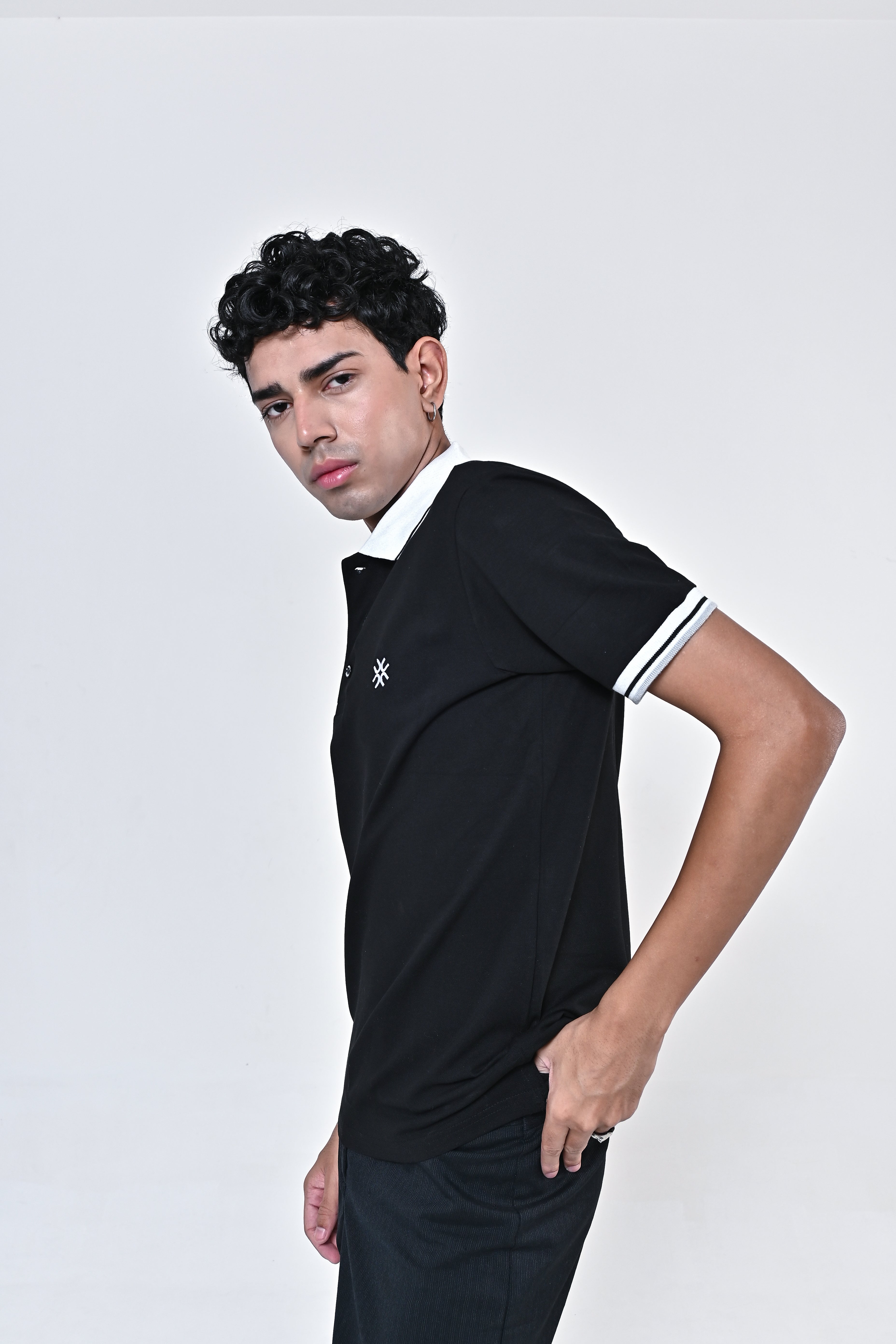 Essential Polo - Black
