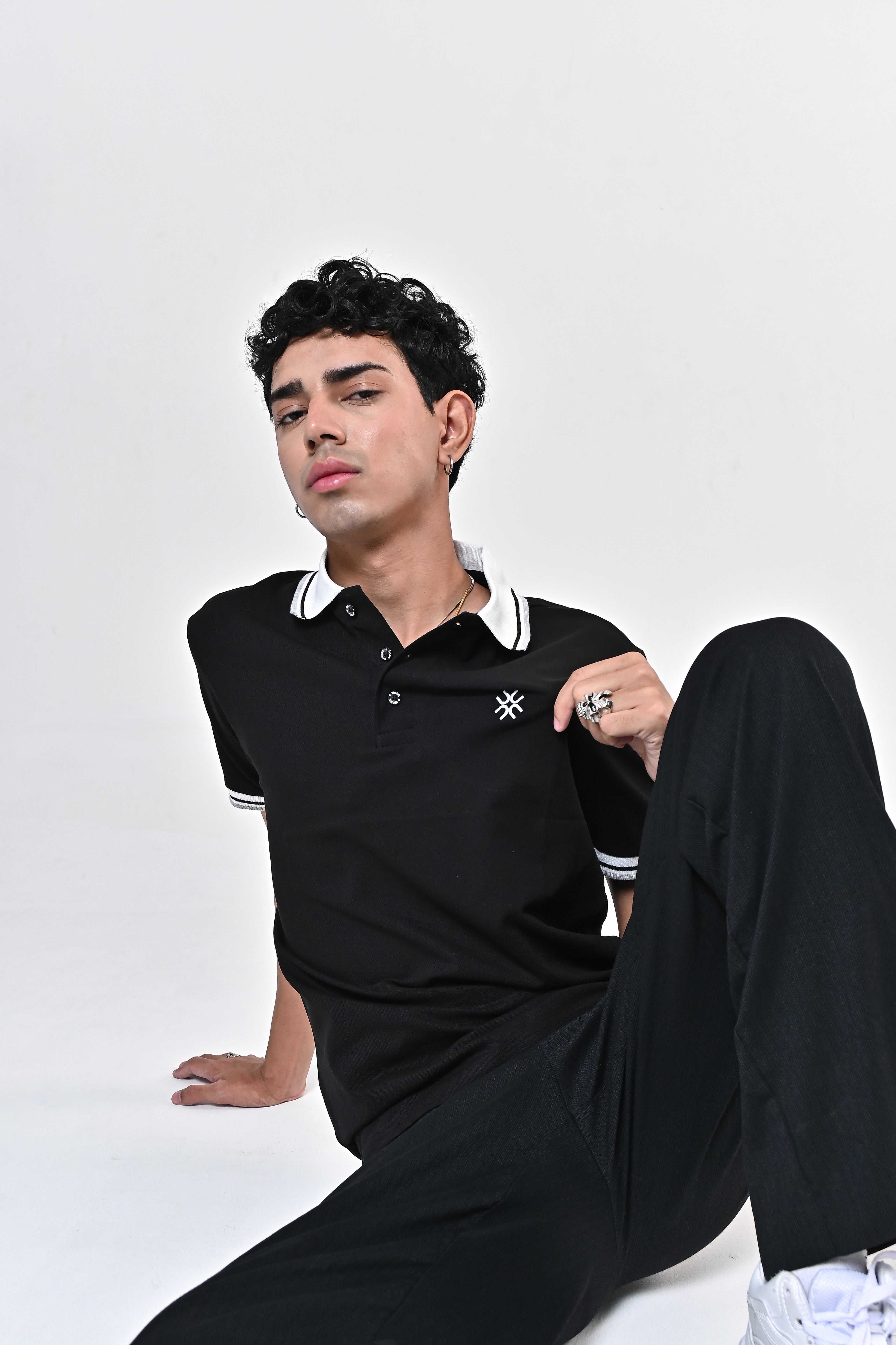 Essential Polo - Black