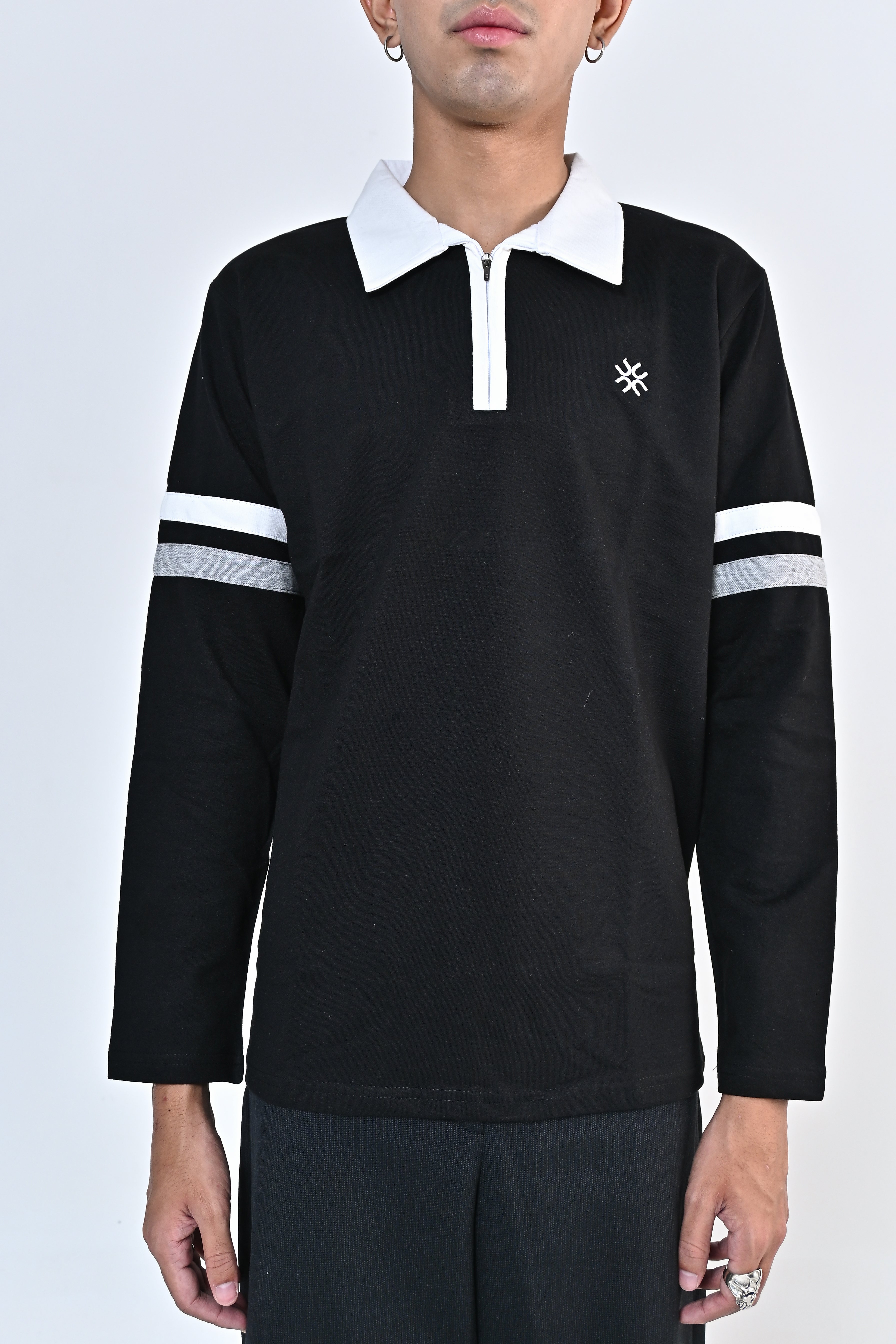 The Essence Polo - Black