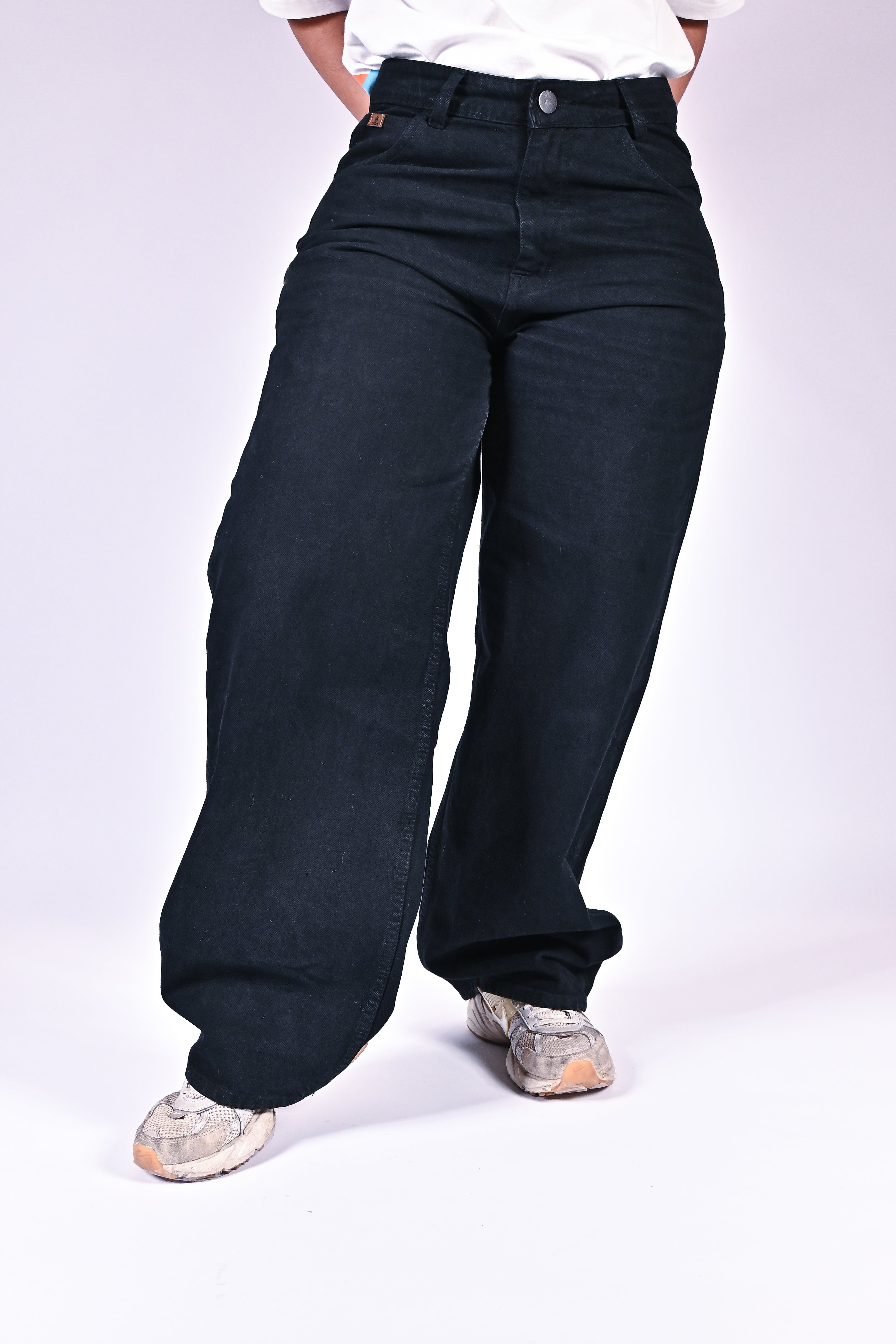 High Rise Wide Jeans - Black