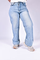 High Rise Straight Jeans - Light Wash